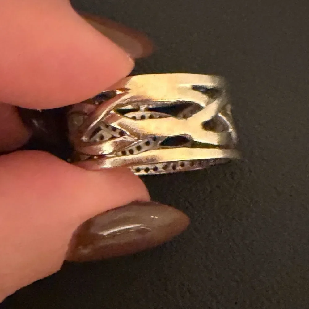 14K Solid Gold Diamond Ring, 0.77 Ctw, size 9.25, 8.20 grams of 14k gold